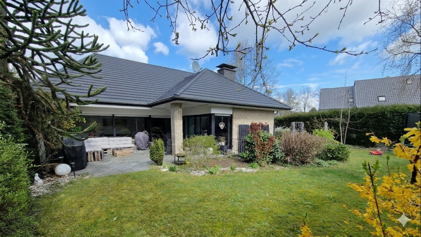 Einfamilienhaus mit separaten Büro / Beautysalon / separate Einliegerwohnung möglich